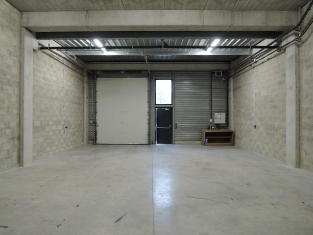 Local commercial 133 m²