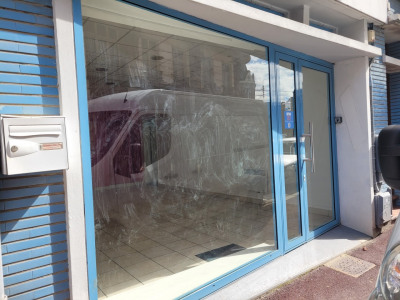 Local commercial 50 m²