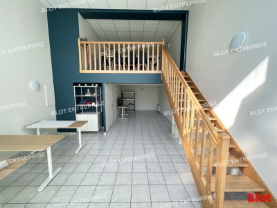 Immobilier professionnel Location Brest  55m² 830€