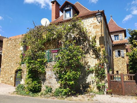 Proche Figeac, maison en pierre type T5 à terminer