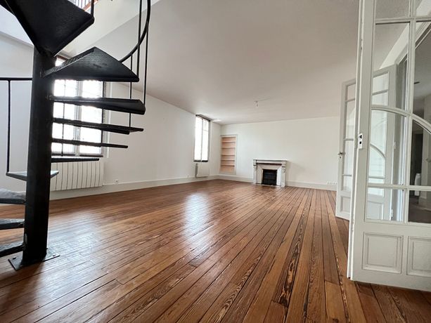 Appartement 6 pièces 189 m²