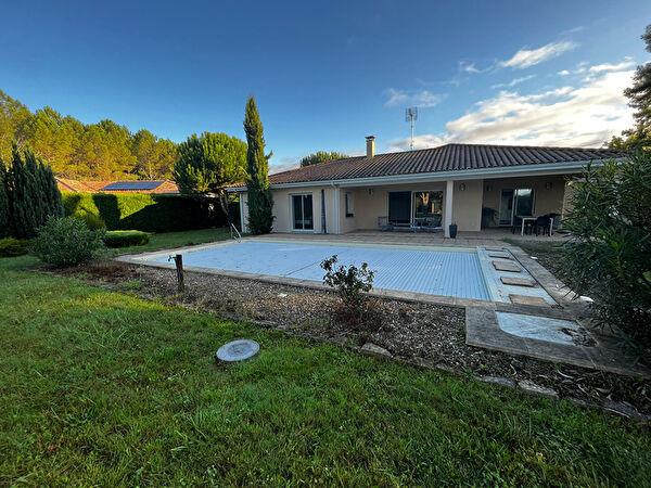 A VENDRE - Maison - Herm - Plain-pied - 3 chambres - suite parentale - piscine -