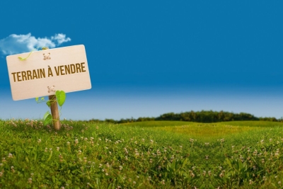 A CIVRAC-MÉDOC, TERRAIN VIABILISÉ DE 812 M².