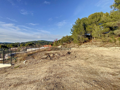 Terrain 722 m²