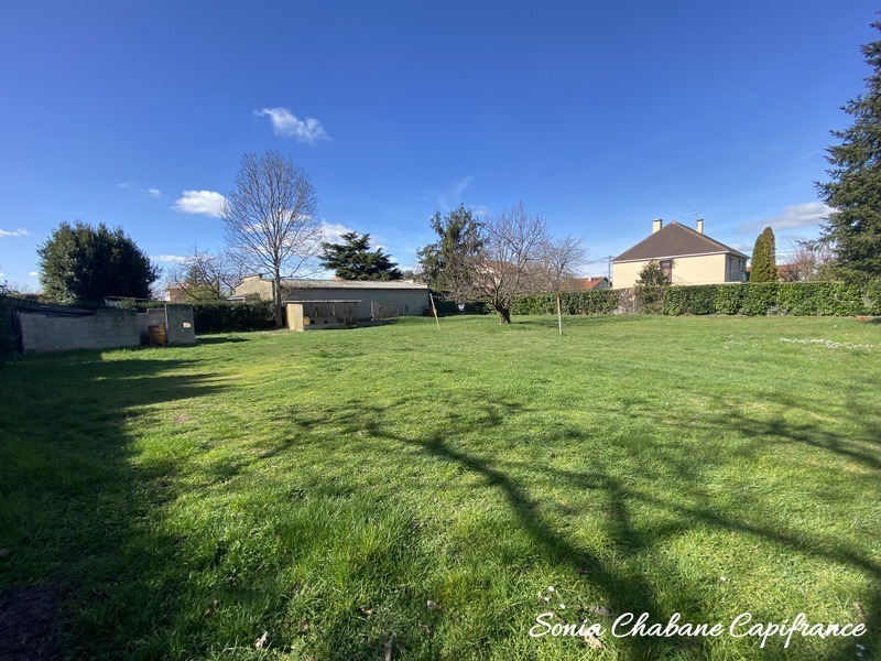 Dpt Rhône (69), à vendre SAINT PRIEST - Terrain de 1 004,00 m²