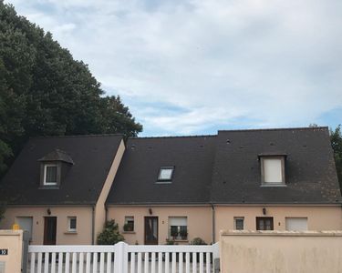 À vendre 3 maisons Saint Vaast la Hougue louées 1780 euros, pas de charge de copropriété, pas de