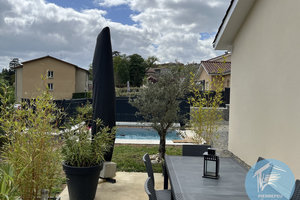 VILLA RECENTE 5P PLAIN-PIED 127M2 AVEC PISCINE - CENTRE BOUR