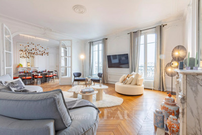 NEUILLY-SUR-SEINE - Appartement familial meublé