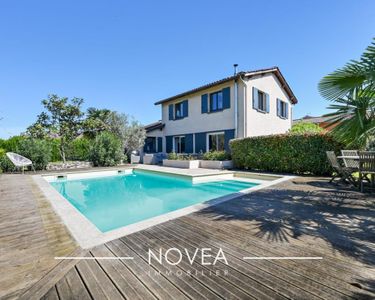 Villa 6 pièces 144 m²