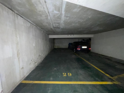 Parking/box 12 m²