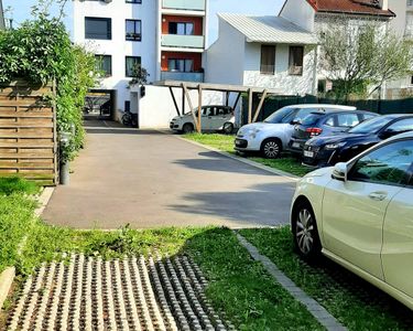 Location Parking privé (extérieur) Avenue de la Dhuys Bagnolet 93170