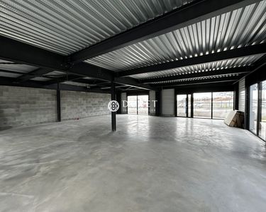 Bureaux 317 m² Essarts en Bocage