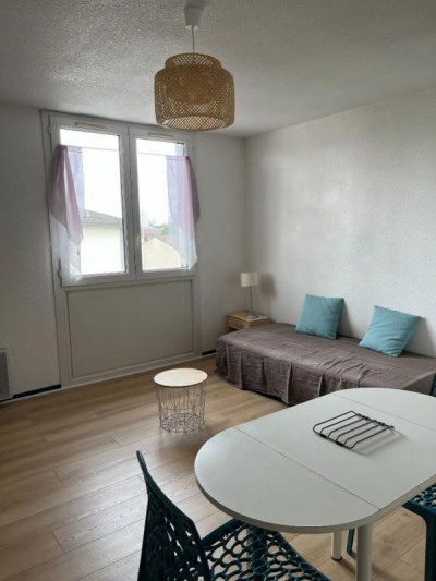 Studio 1 pièce 26 m² 