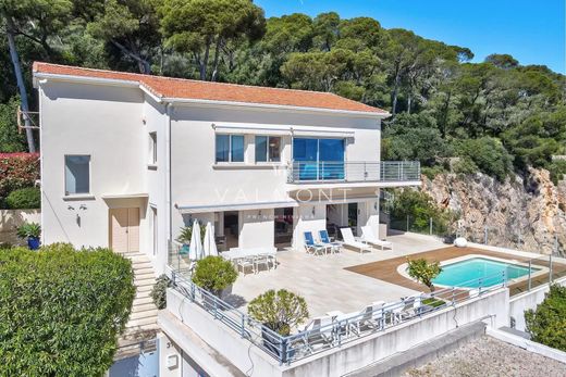 Villa 5 pièces 200 m²