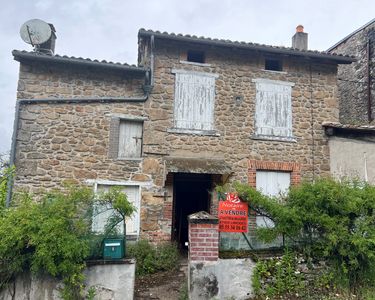 Maison ancienne à rénover COMPREIGNAC 