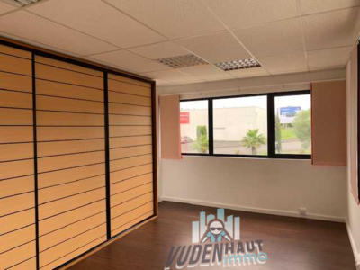 Bureaux Vide 110 m²