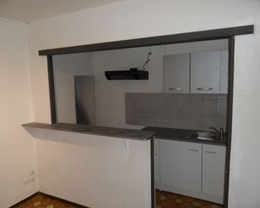 Appartement T2 EAU /ELECTRICITE COMPRIS