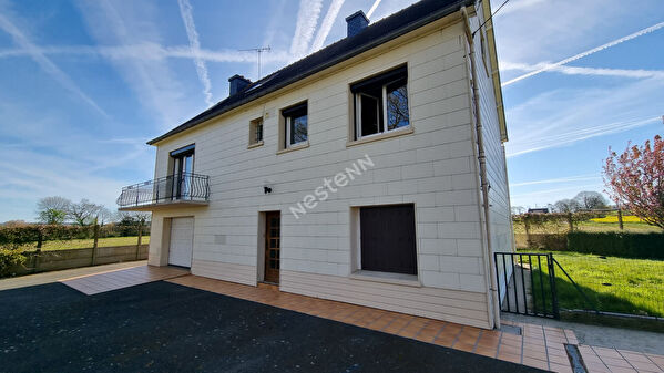 Maison Le Foeil , aux portes de QUINTIN, 4 chambres, sur 600 m2 de jardin !