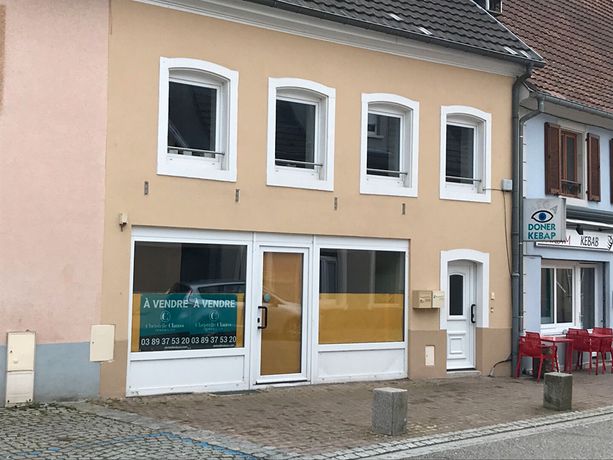 Local commercial 144 m²