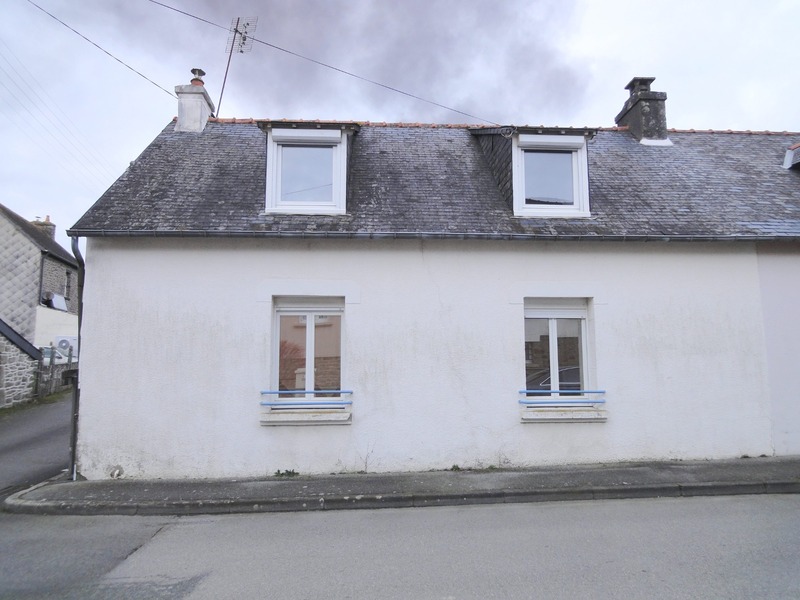 Dpt Côtes d'Armor (22), à vendre ROSTRENEN maison P0