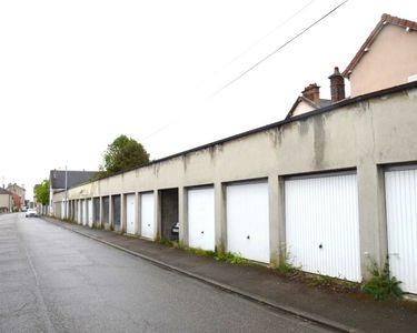 Garage/box 13 m² Sainte Savine