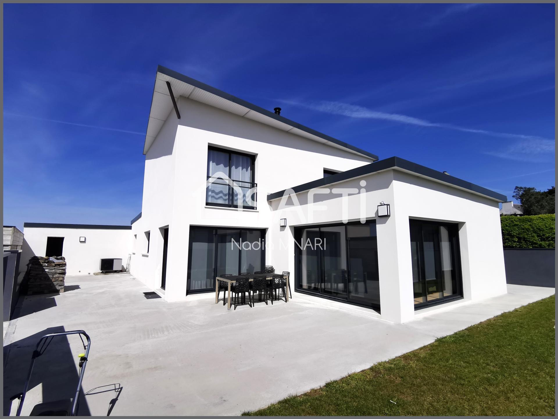 Magnifique Maison Contemporaine avec Vue Mer et Terrain Constructible