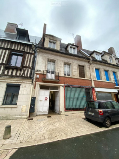 Local commercial 2 pièces 135 m²