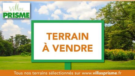 Terrain 700 m²