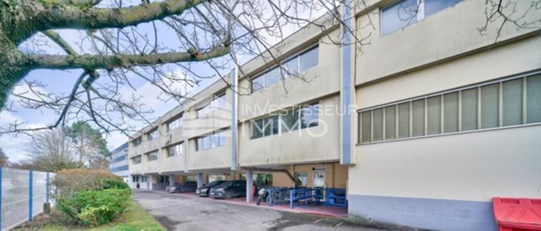 Immobilier professionnel Location Neuilly-sur-Marne  445m² 4176€