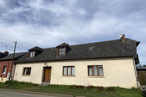 MAISON SITUÉE ENTRE POIX-DE-PICARDIE ET AUMALE