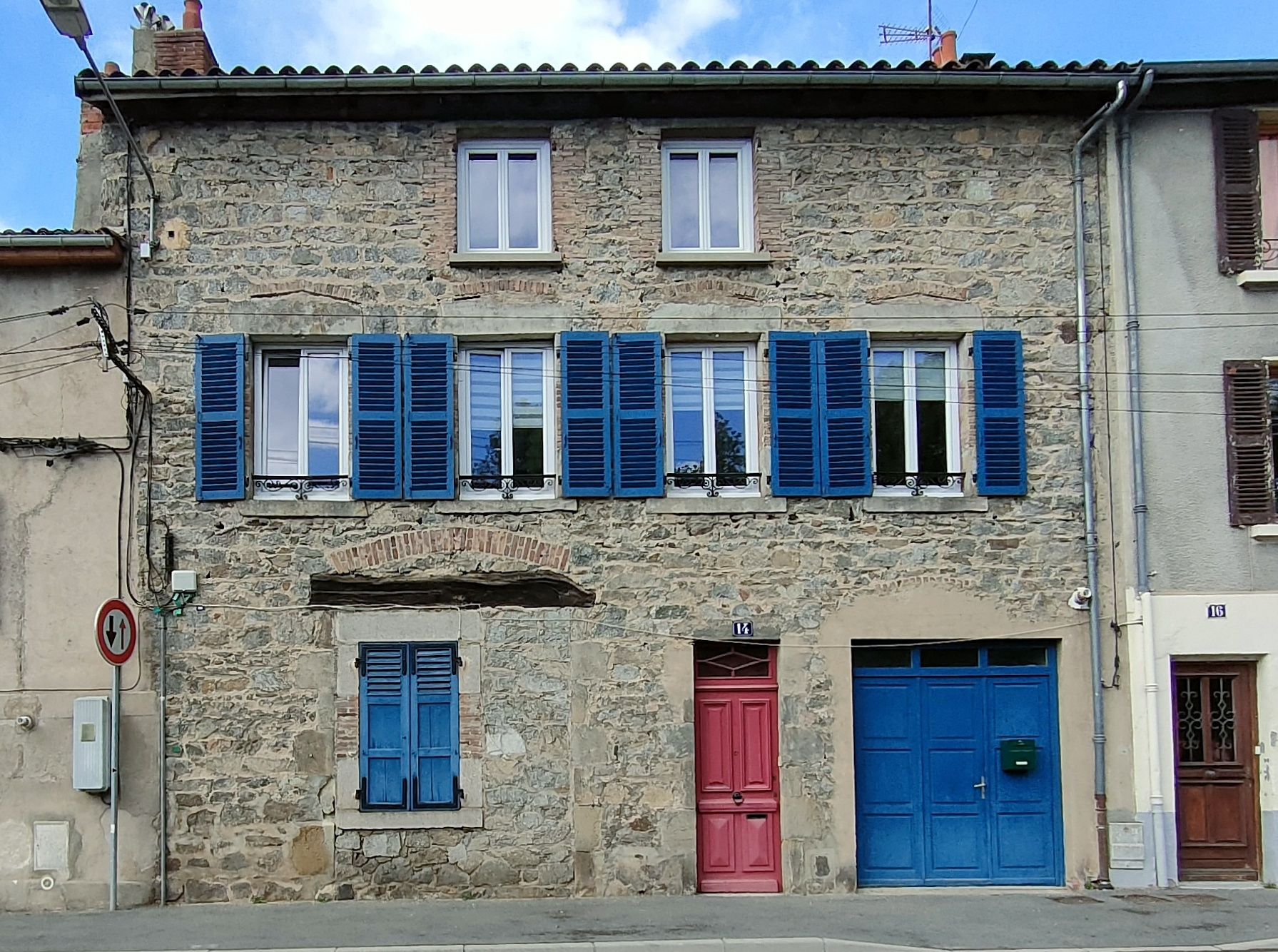 Maison 201 m2 avec 4 chambres et cour