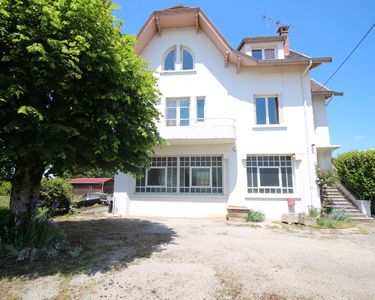 Maison 8 pièces 190 m²