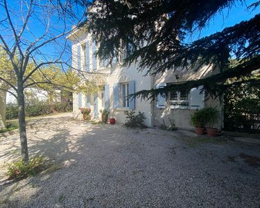 Propriété 4 pièces 144 m² 