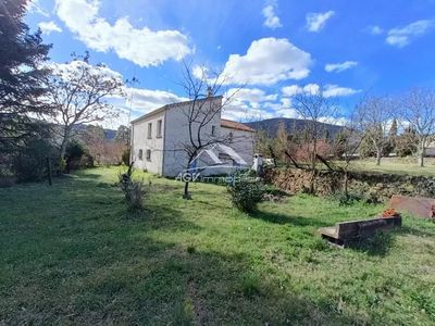 Saint Florent Sur Auzonnet, maison à rénover 5 chambres sur terr