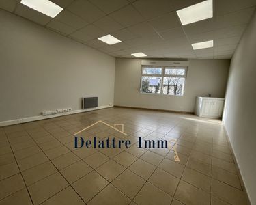 Bureaux 79 m² Desvres