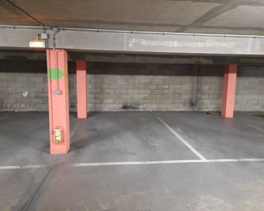Place de Parking sécurisée en sous-sol