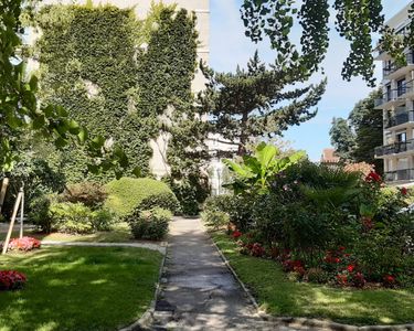 Charmant appartement de 77m² avec balcon et vue dégagée