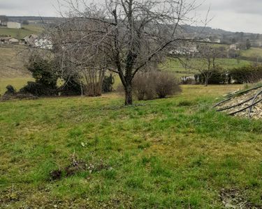 TERRAIN A BATIR DE 982 m2