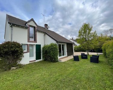 Agréable Maison en parfait état avec 2 garages