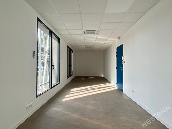 Le passage - La demi lune - Bureau neuf de 30.10 m2