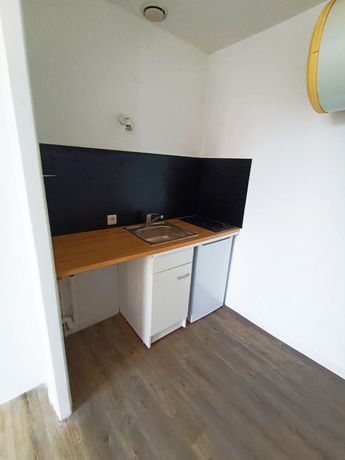 Studio 1 pièce 14 m²