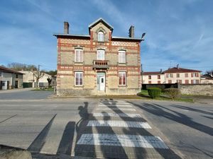 Maison Vente Vaux-sur-Blaise 7p 170m² 130000€