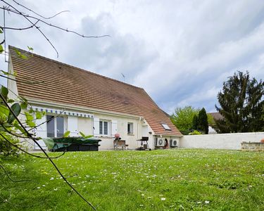 Maison récente avec terrasse et terrain de 510m²