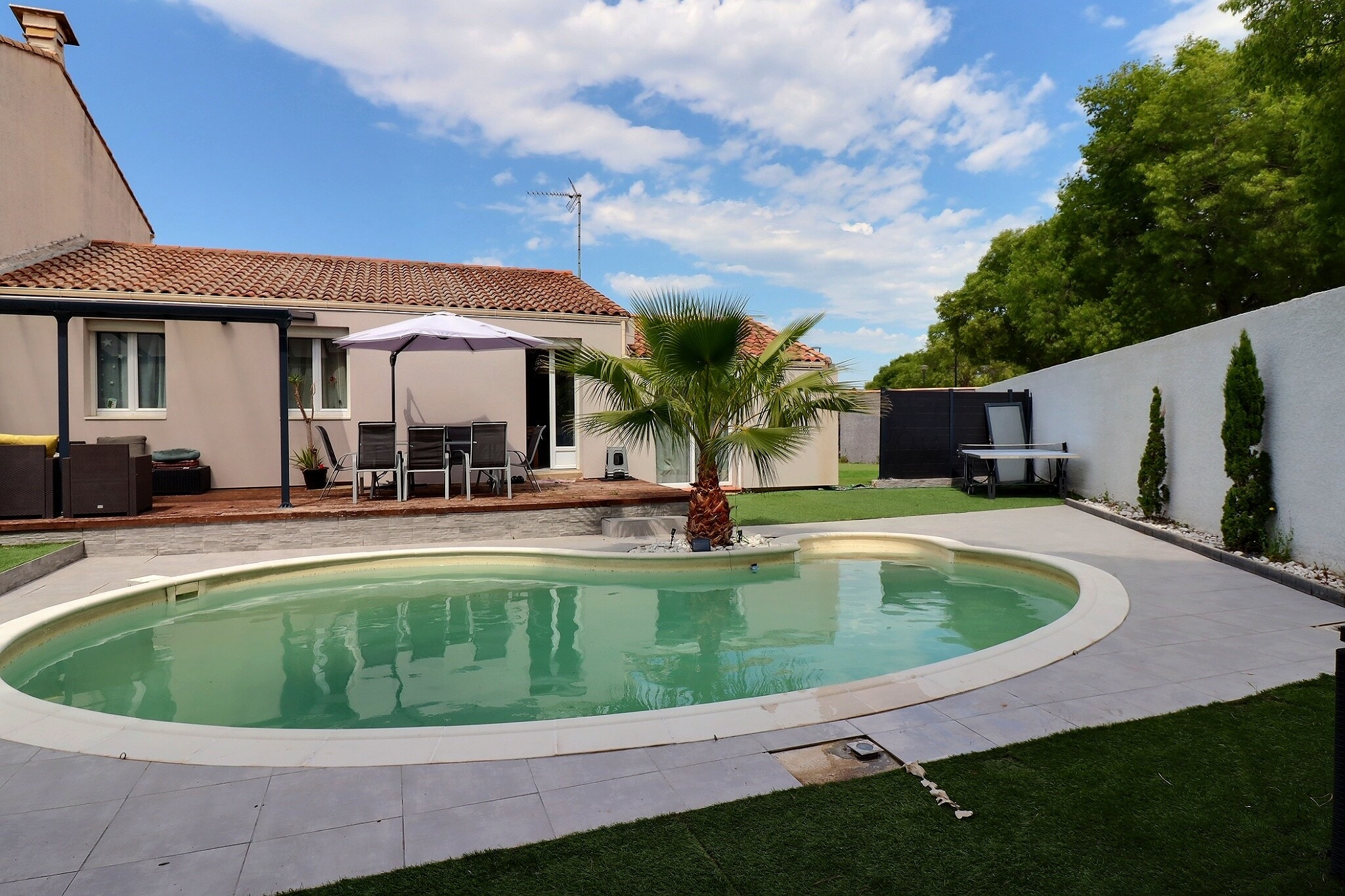 VILLA PLAIN-PIED T4 92M2 + DÉPENDANCE 25m2 + PISCINE