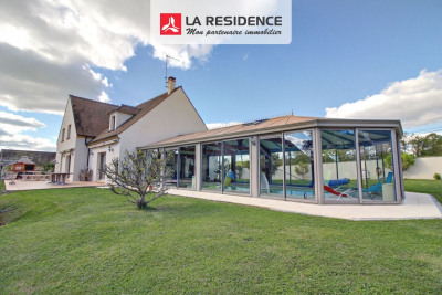 Maison 10 pièces 332 m²