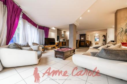 Immobilier professionnel Vente Joinville-le-Pont  268m² 922000€