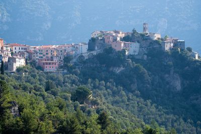 Côte d'Azur- 30km de Nice - Vends Maison de village