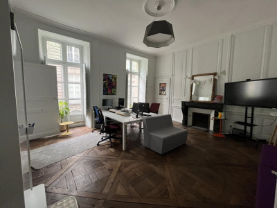 Bureaux 122 m²