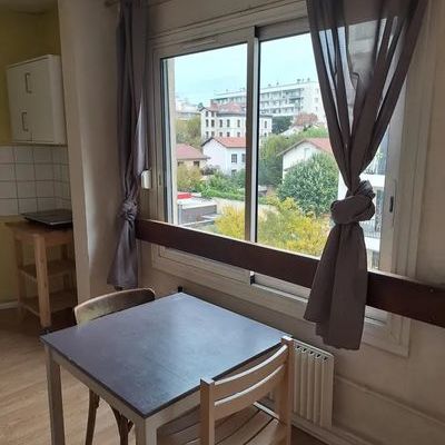 Appartement Location Lyon 4e Arrondissement 1p 30m² 651€