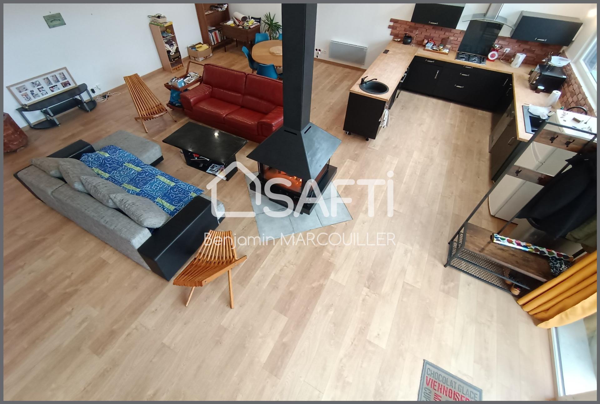 Safti-Benjamin Marcouiller vous propose : Loft 7 pièces de 203m2